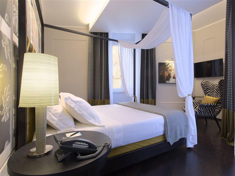 Stendhal Luxury Suites โรม ภายนอก รูปภาพ