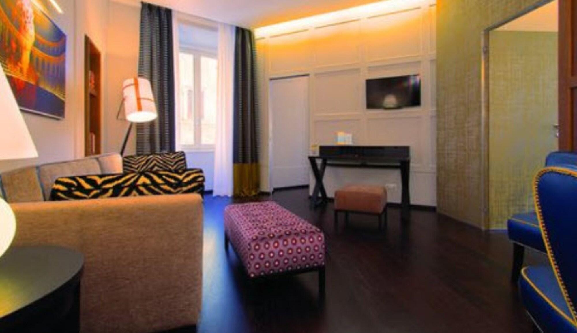 Stendhal Luxury Suites โรม ภายนอก รูปภาพ