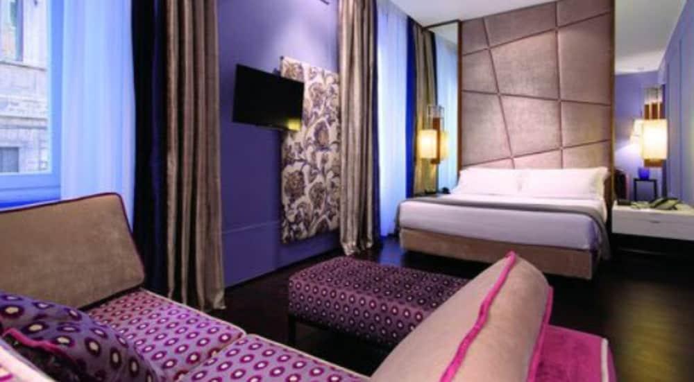 Stendhal Luxury Suites โรม ภายนอก รูปภาพ