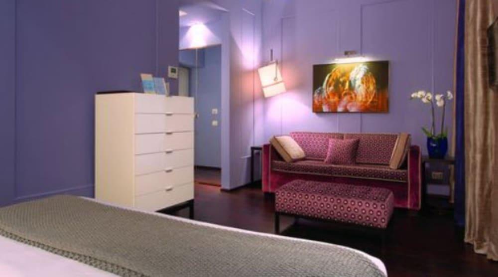 Stendhal Luxury Suites โรม ภายนอก รูปภาพ