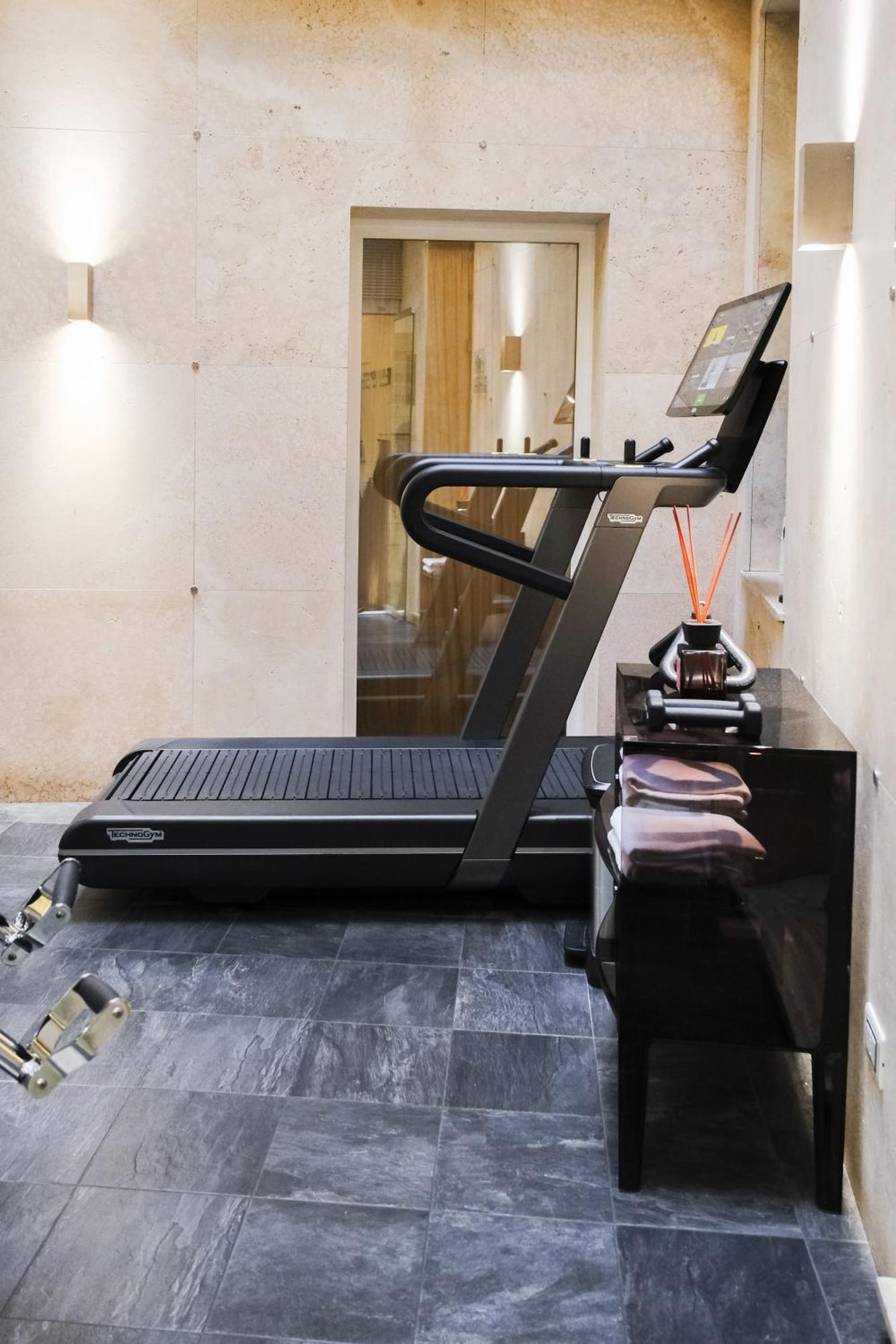 Stendhal Luxury Suites โรม ภายนอก รูปภาพ